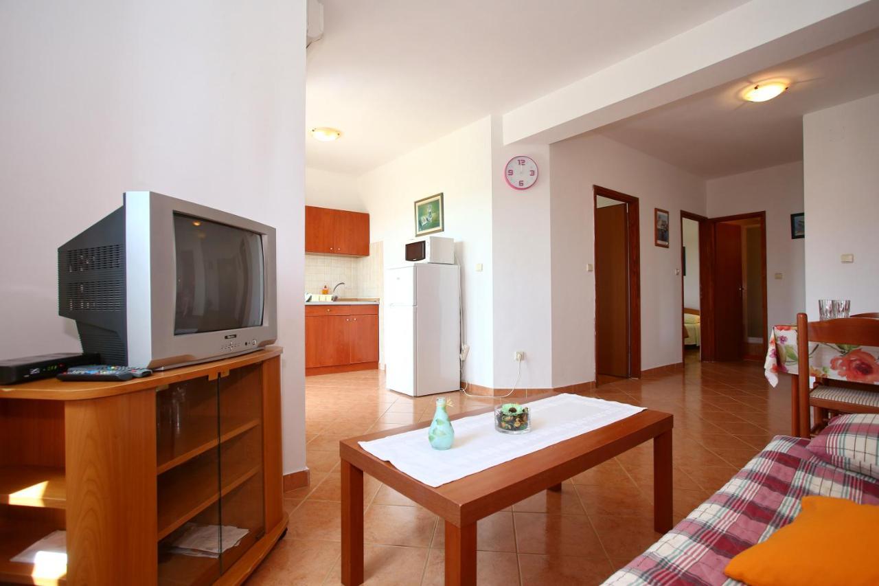 Apartments Vila Ana Seline Buitenkant foto