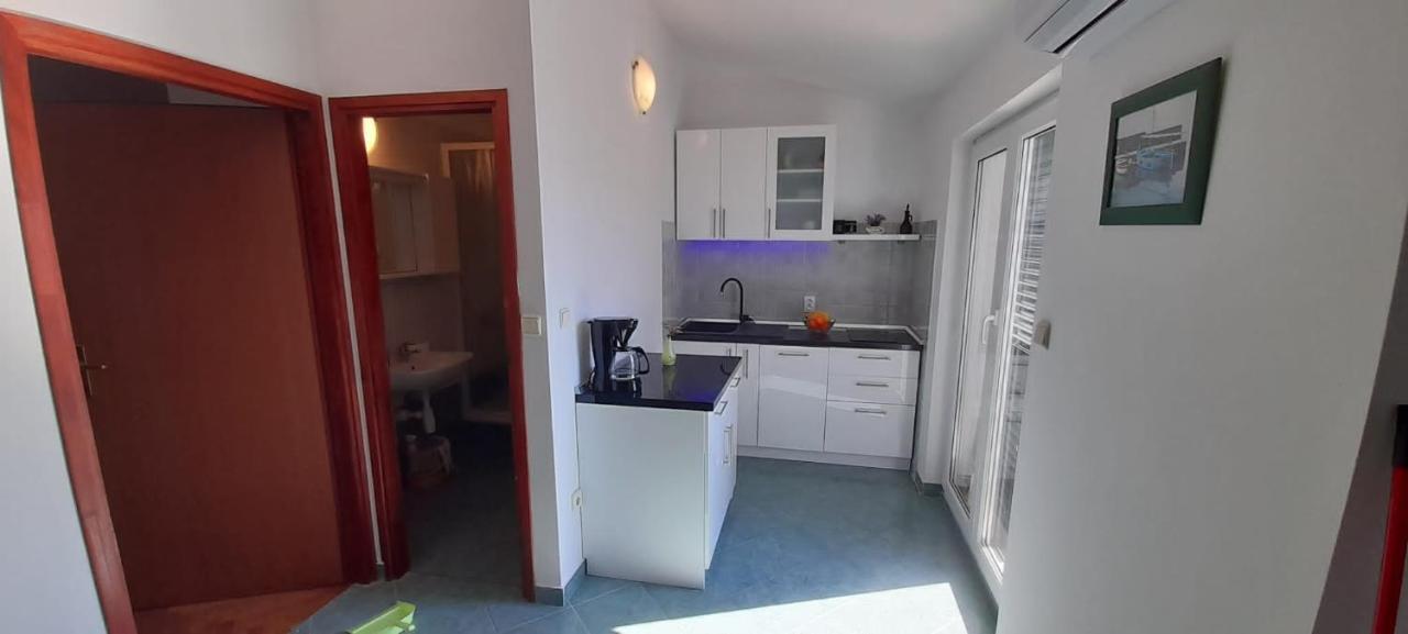 Apartments Vila Ana Seline Buitenkant foto